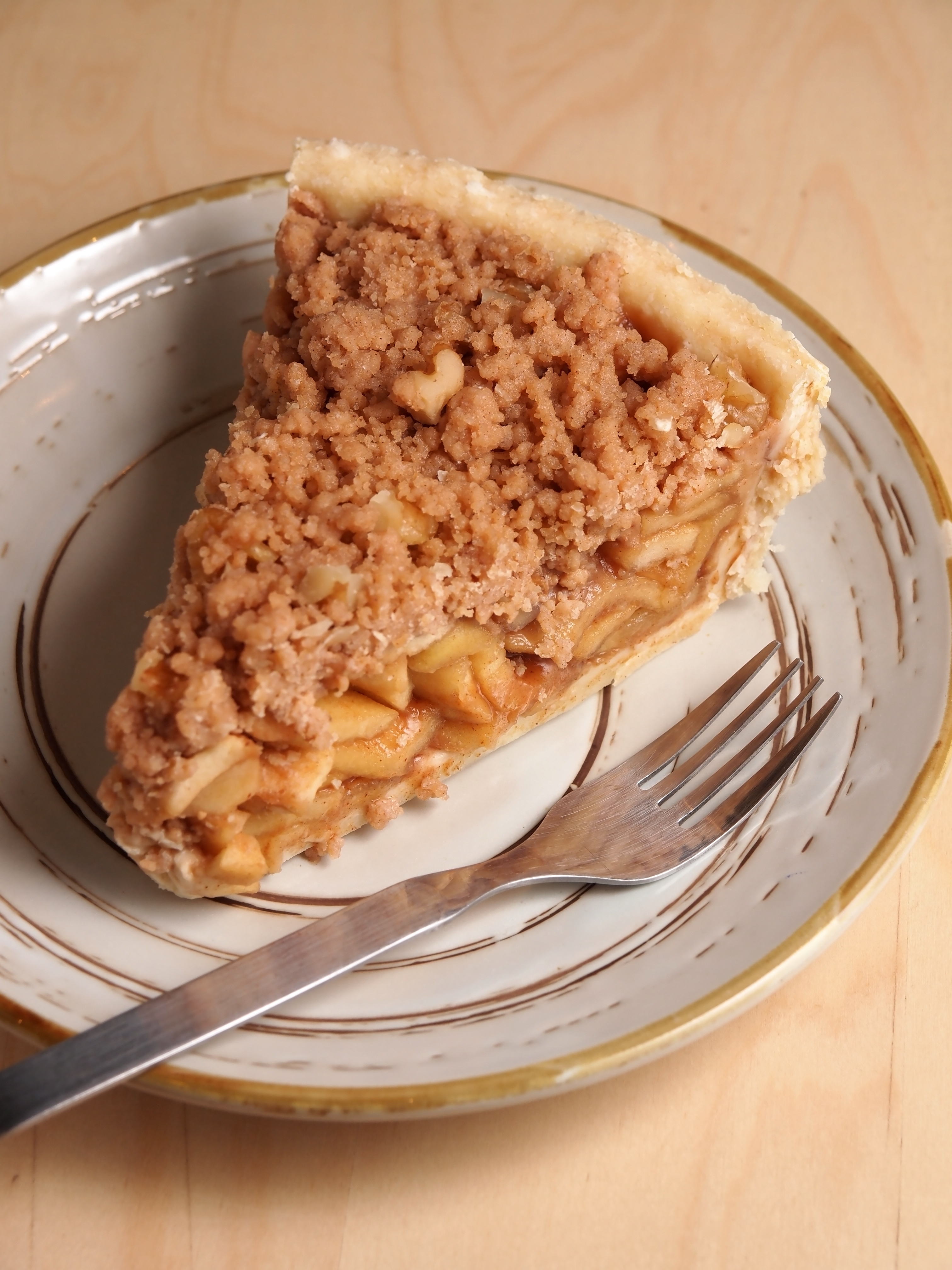 Deep Dish Apple Pie with Brandy Pecan Crumb Topping