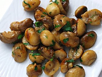 Mushrooms Sauteed with Garlic Butter