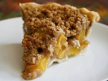 Peach Crumble Pie