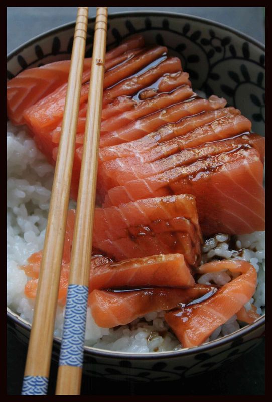 Sashimis et Bol de riz japonais